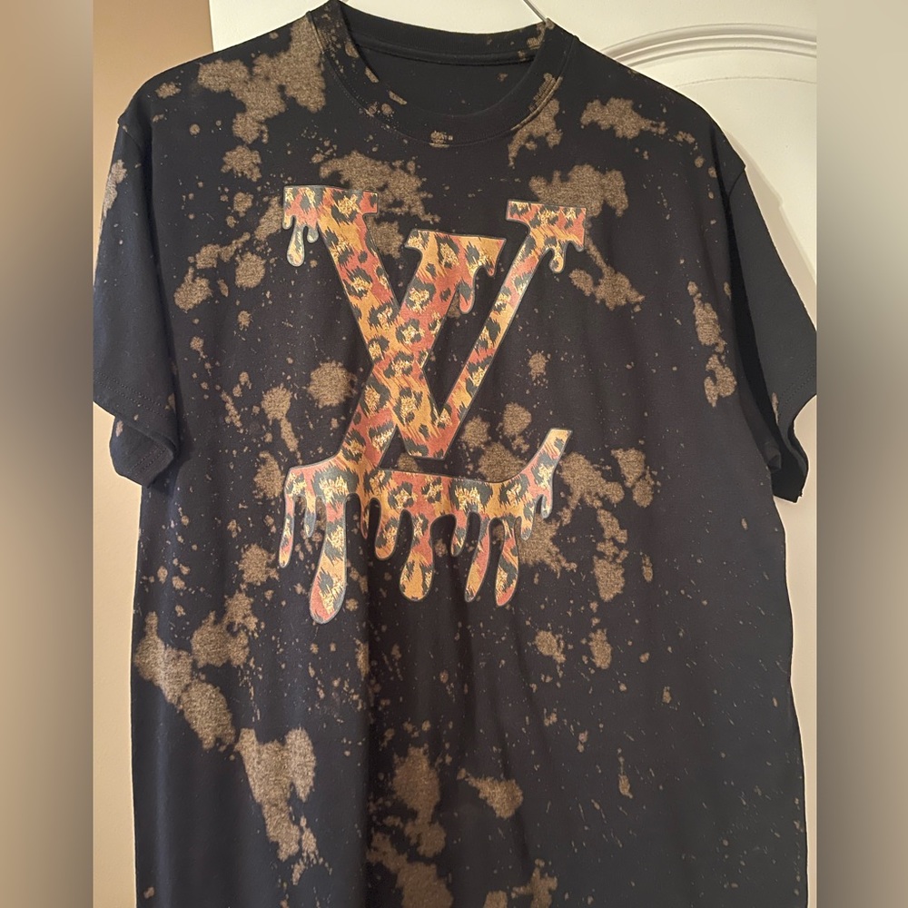 LV graphic tee